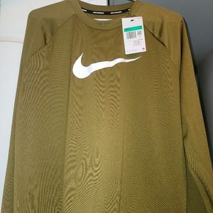 Nike womens drifit long sleeve. Size xl. Brand new with tags. Color olive green.